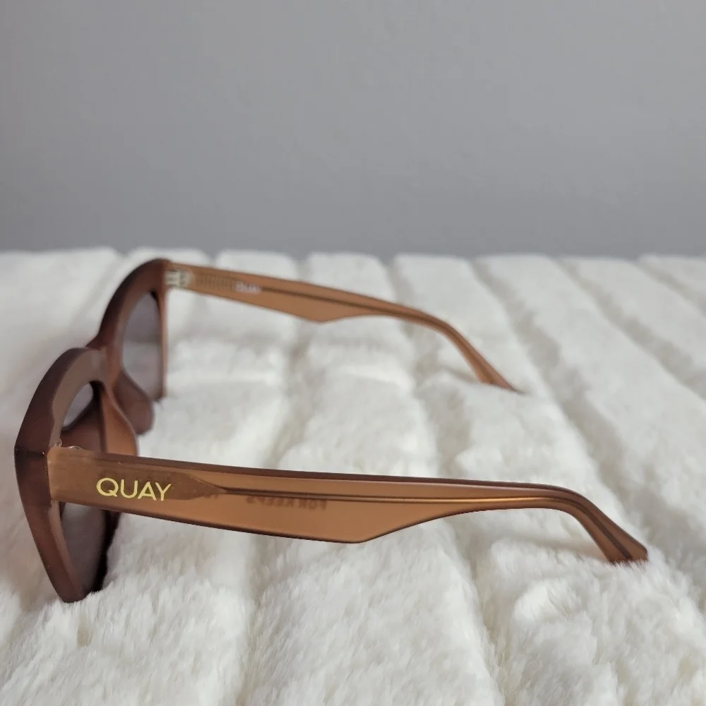 QUAY // ltd ed frosted caramel brown frame brown gradient lens cateyes